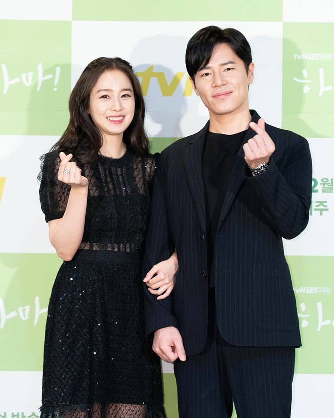 Kim Tae Hee xinh đẹp rạng ngời tựa nữ thần - ảnh 4