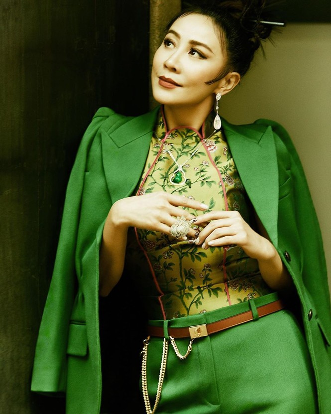 'Nữ hoàng màn ảnh' Lưu Gia Linh U60 vẫn quyến rũ lạ kỳ - ảnh 3