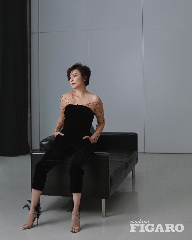 'Nữ hoàng màn ảnh' Lưu Gia Linh U60 vẫn quyến rũ lạ kỳ - ảnh 13