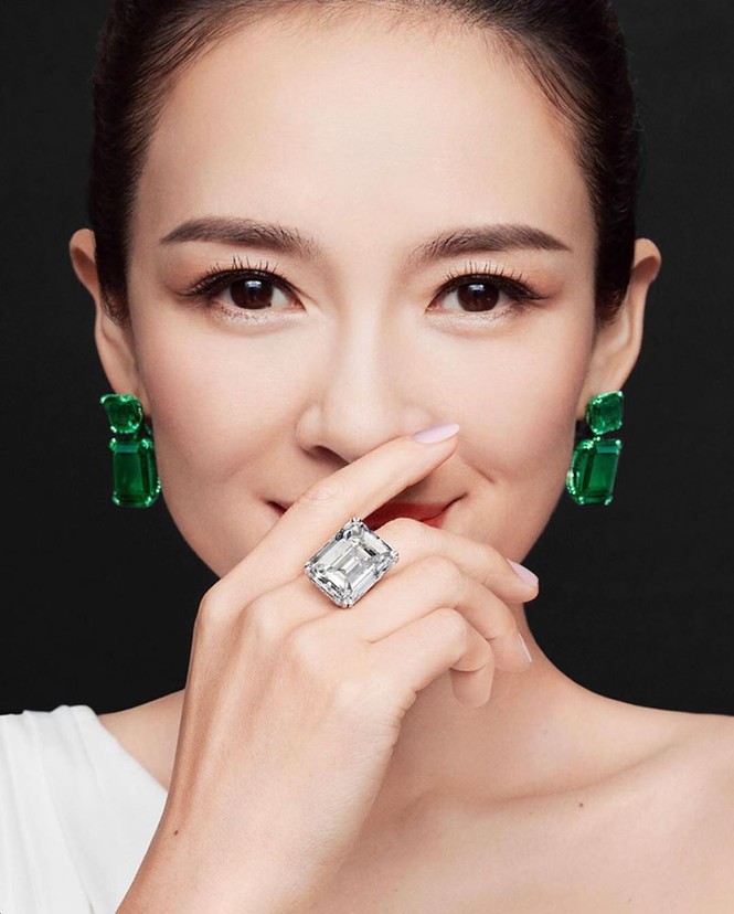Ảnh Chương Tử Di mang bầu dịu dàng nền nã trên tạp chí - ảnh 12