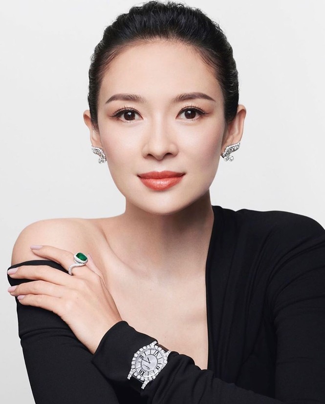 Ảnh Chương Tử Di mang bầu dịu dàng nền nã trên tạp chí - ảnh 13