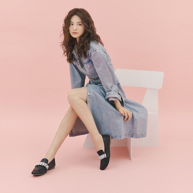 Song Hye Kyo đeo khẩu trang kín mít từ Ý về Hàn Quốc - ảnh 12