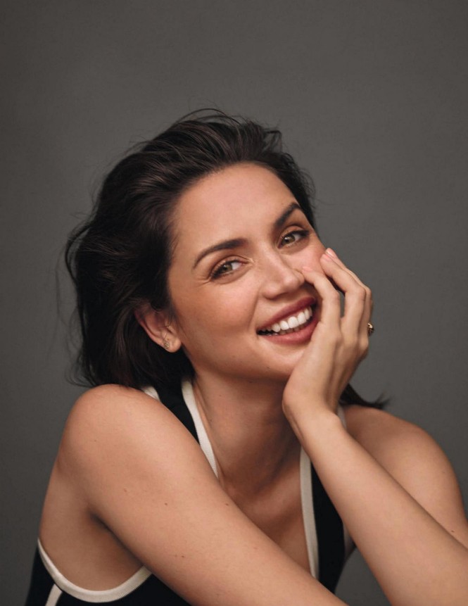 Ana de Armas xinh đẹp như nàng thơ trên bìa tạp chí Vogue Tây Ban Nha số tháng 4. - ảnh 8