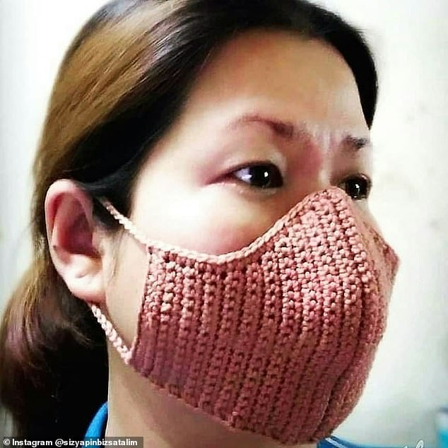 9x Việt lên báo Anh vì đeo khẩu trang vẫn toát lên vẻ quyến rũ - ảnh 9