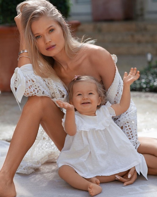 Sắc vóc 'gái một con' mê đắm của mỹ nhân xứ bạch dương Vita Sidorkina - ảnh 8