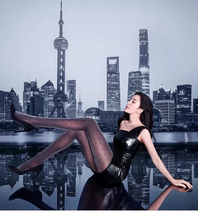 Dương Mịch mặc váy ngắn bó sát khoe chân thon dài - ảnh 6