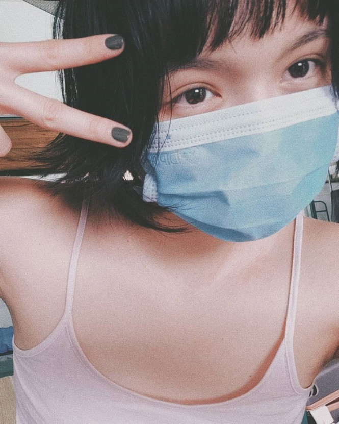 'Nàng thơ 9x' Hải Tú đi cách ly ngay khi từ Pháp trở về - ảnh 1