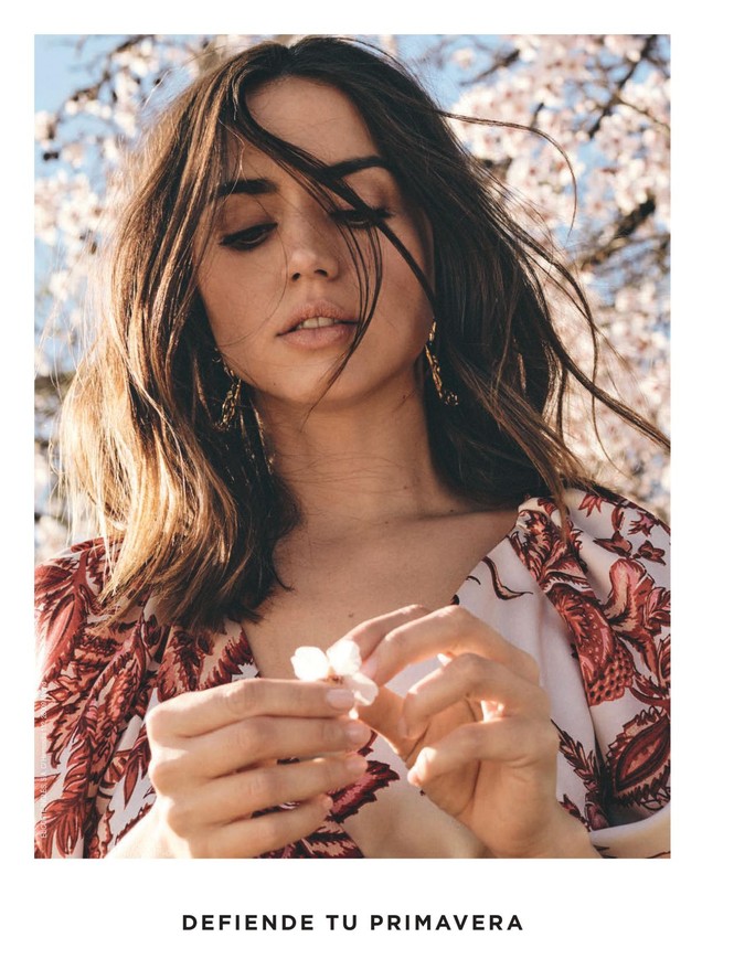 Mê đắm sắc vóc gợi cảm của nàng Bond girl Ana de Armas - ảnh 11