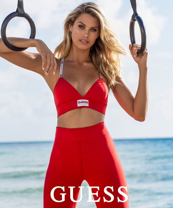 Mỹ nhân nước Úc Natalie Roser phô diễn ba vòng rực lửa - ảnh 1
