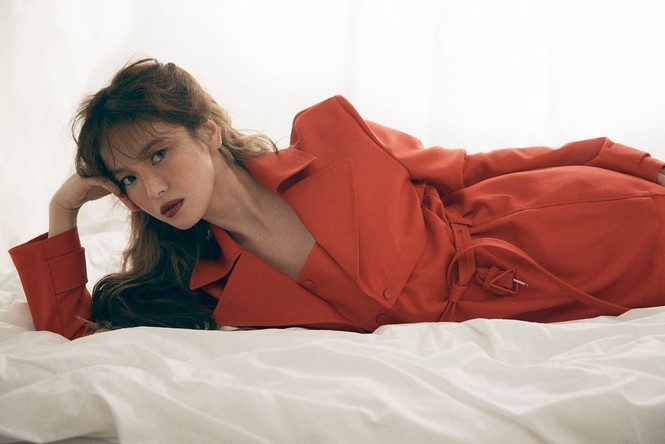 Song Hye Kyo 'tóc nâu môi trầm' khác xa style mặt mộc nền nã sau 8 năm - ảnh 4