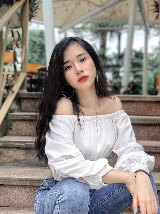 Nụ cười tỏa nắng của Mai Linh thực sự
