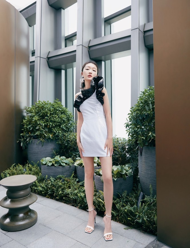 Sắc vóc thanh tú của nàng thơ 9x Châu Đông Vũ - ảnh 20
