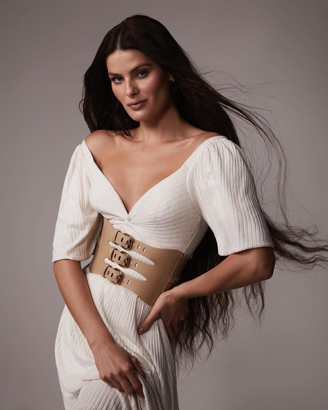 Mỹ nhân xứ Samba Isabeli Fontana U40 vẫn rực lửa thanh xuân - ảnh 24