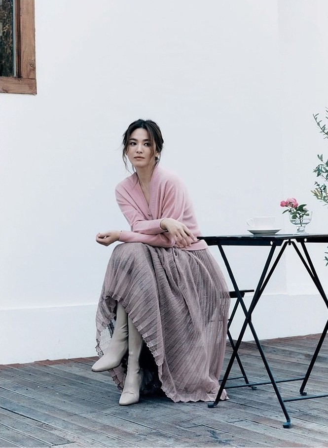 Song Hye Kyo yêu kiều đẹp buồn khi làm quý cô mùa đông - ảnh 12