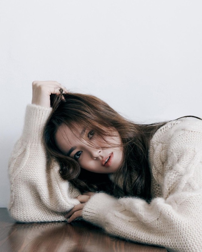 Song Hye Kyo yêu kiều đẹp buồn khi làm quý cô mùa đông - ảnh 7