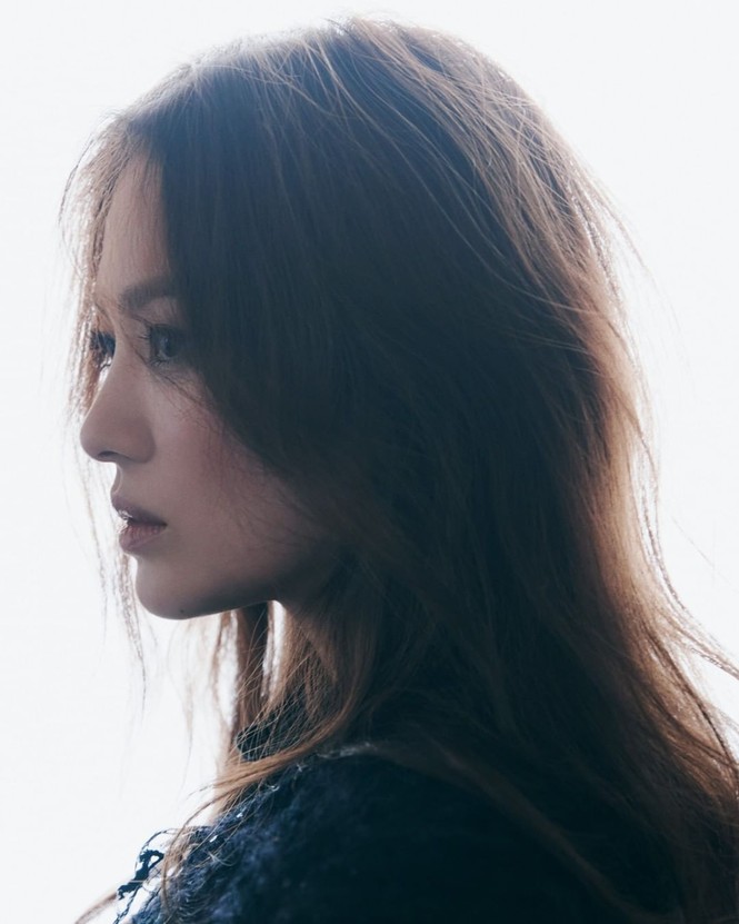 Song Hye Kyo yêu kiều đẹp buồn khi làm quý cô mùa đông - ảnh 17