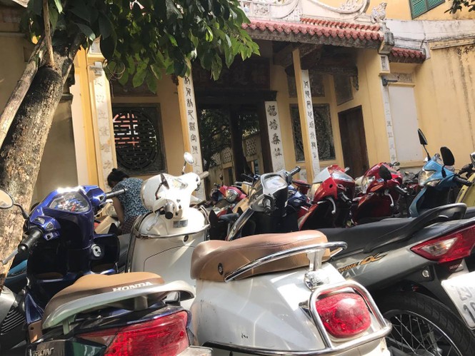 bãi xe, lấn chiếm, phố cổ, di tích, đình kim liên, đình quan đế - ảnh 4