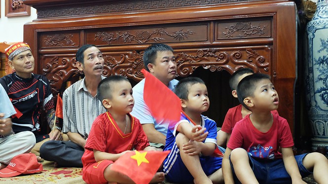 quang hải, đông anh, olympic việt nam, hàn quốc, bố quang hải, cổ động viên, người hâm mộ - ảnh 7