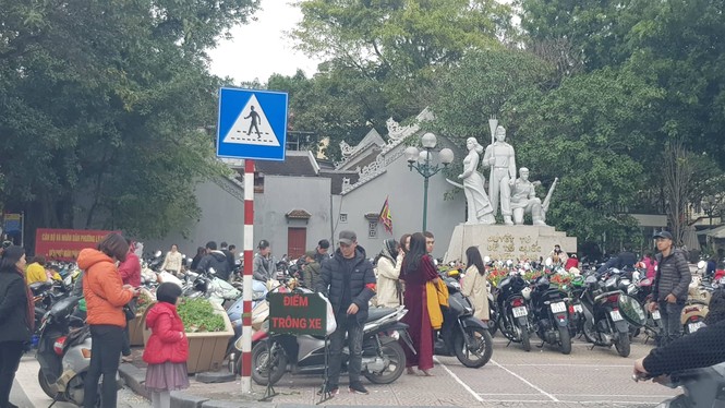 chặt chém, giữ xe, trông xe, hà nội, hoàn kiếm, hai bà trưng, lê đại hành, hồ gươm, đền quán thánh - ảnh 8