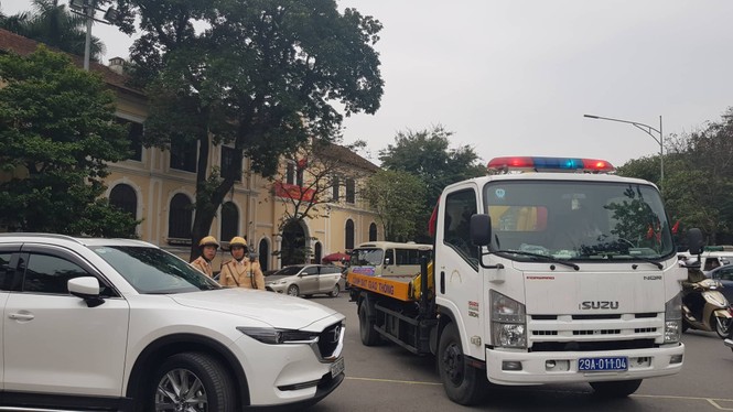trông xe, chặt chém, hà nội, hoàn kiếm, bờ hồ - ảnh 1