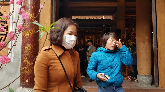 Cùng với diễn biến phức tạp của dịch cúm do virus Corona gây ra, du khách nước ngoài, hay người Việt đều tự bảo vệ mình bằng khẩu trang. Sở Du lịch Hà Nội đề nghị các doanh nghiệp lữ hành theo dõi chặt chẽ lịch trình, tình hình sức khỏe đặc biệt với khách - ảnh 11
