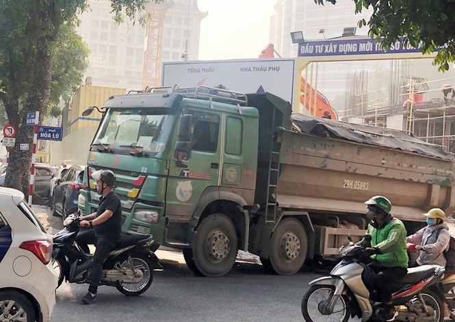 Ông chủ xe 'hổ vồ' náo loạn phố cấm Hà Nội là ai? - ảnh 1
