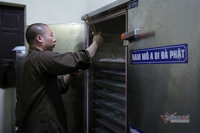 Ngôi trường bắt đầu học từ 4h30 sáng và kéo dài tới đêm muộn - ảnh 15