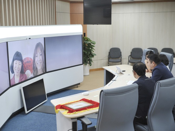 Nữ sinh 17 tuổi sắp tốt nghiệp đại học nhờ tăng cường học online - ảnh 2