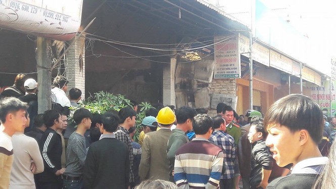 Cửa hàng điện tử bốc cháy mùng 3 Tết - ảnh 5