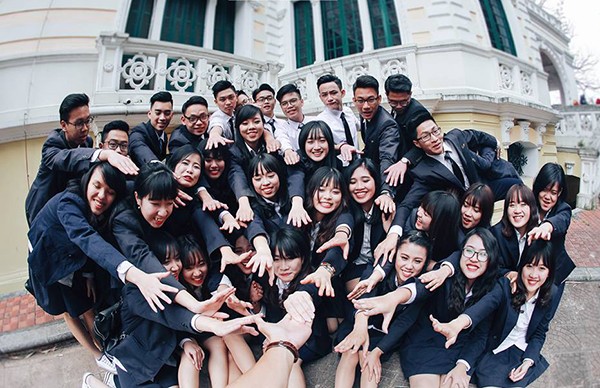 Ảnh kỷ yếu hồn nhiên tuổi học trò của teen Chu Văn An - ảnh 11