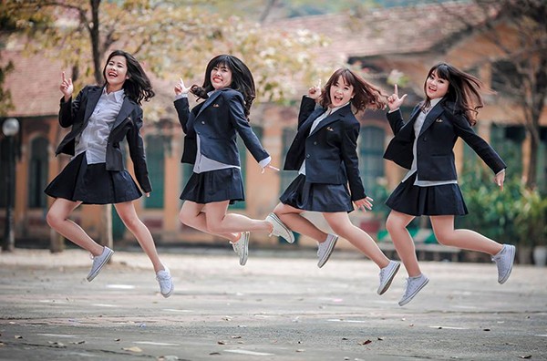 Ảnh kỷ yếu hồn nhiên tuổi học trò của teen Chu Văn An - ảnh 3