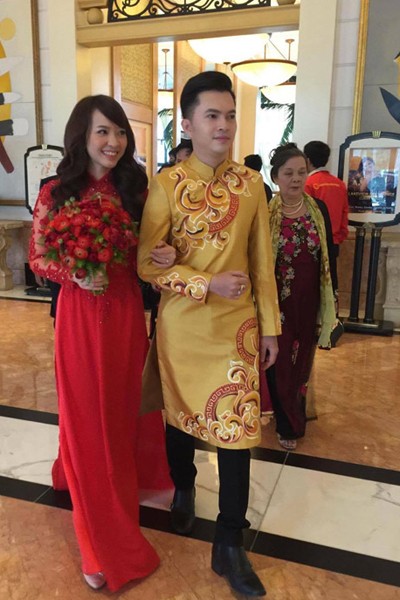 Nam Cường đi xe 20 tỷ đồng rước dâu tại Hà Nội - ảnh 1