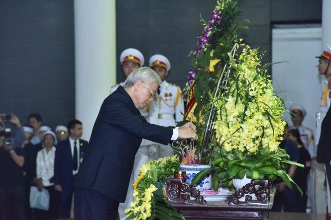 Lãnh đạo Đảng, Nhà nước viếng Trung tướng Đồng Sỹ Nguyên - ảnh 2