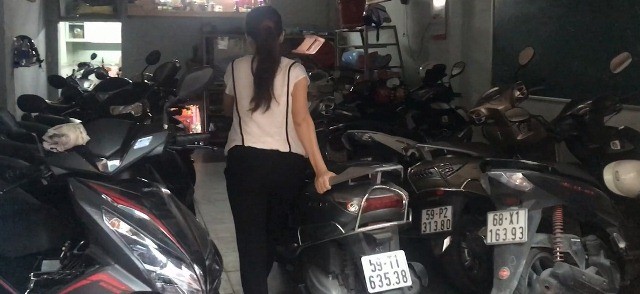vỉa hè TPHCM, vỉa hè hư hỏng, xe máy leo lề, dẹp vỉa hè, TPHCM, bãi xe, Đoàn Ngọc Hải, chuyên gia, giữ xe trong nhà - ảnh 2