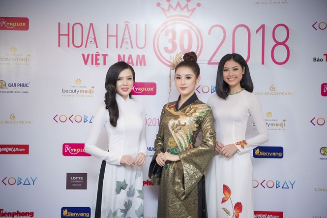Dàn Hoa hậu, Á hậu duyên dáng với áo dài ở họp báo HHVN 2018 - ảnh 7