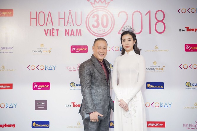 Dàn Hoa hậu, Á hậu duyên dáng với áo dài ở họp báo HHVN 2018 - ảnh 11