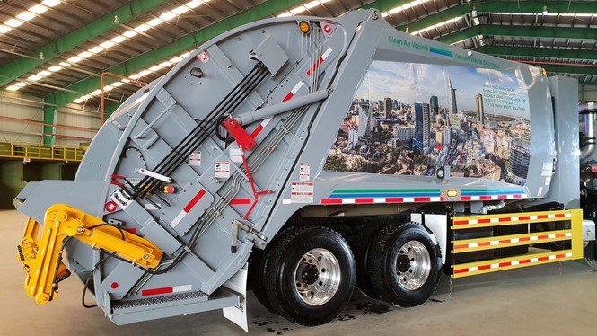 Xe chở rác hiện đại từ Mỹ có mặt ở Việt Nam - ảnh 2