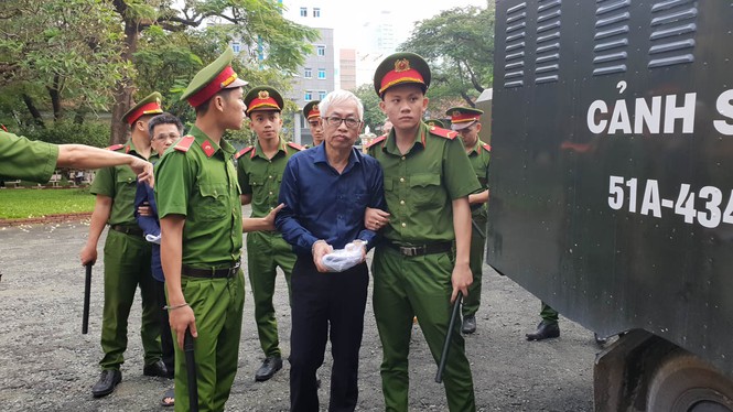 Cựu tổng giám đốc Trần Phương Bình che mắt thanh tra ngân hàng ra sao? - ảnh 1