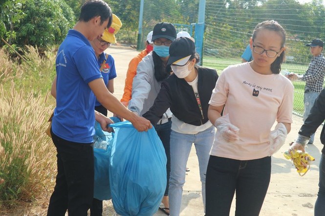 ĐH Công nghệ Miền Đông - ảnh 10