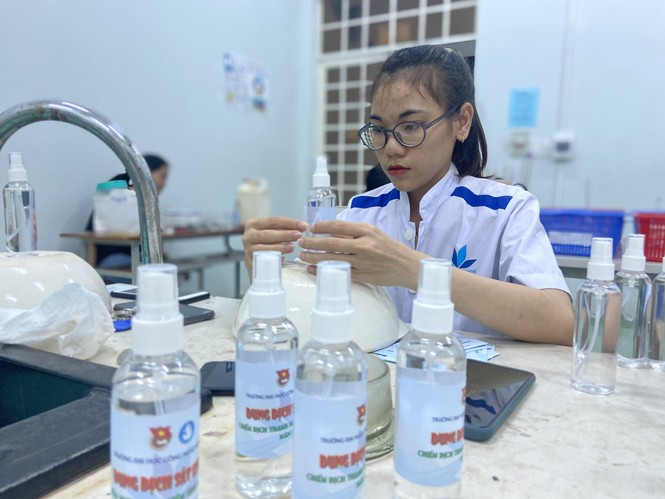 ĐH Công nghệ Miền Đông - ảnh 9