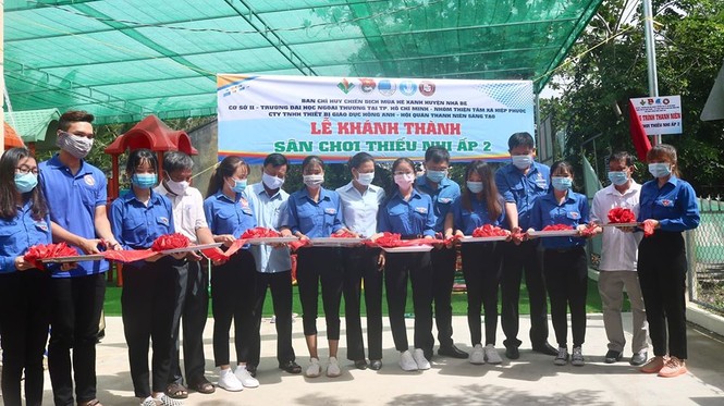 Chiến sĩ tình nguyện tham gia xây dựng nông thôn mới - ảnh 7