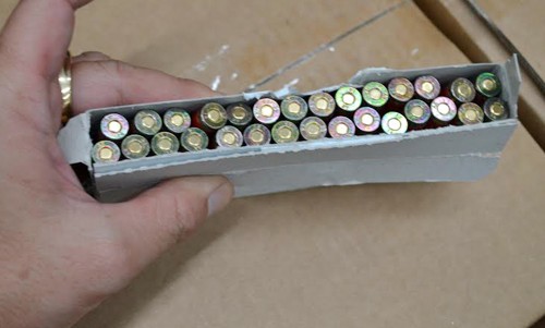 Tịch thu 150.000 viên đạn 'gửi nhầm' vào Việt Nam - ảnh 1