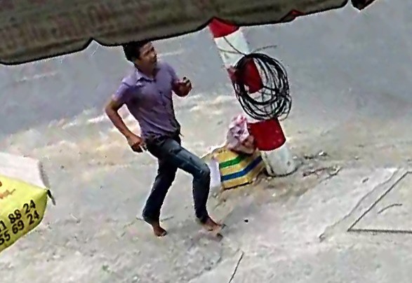 Kẻ trút mưa dao giết vợ 'hờ' khai uống 6 lon bia trước khi ra tay - ảnh 3