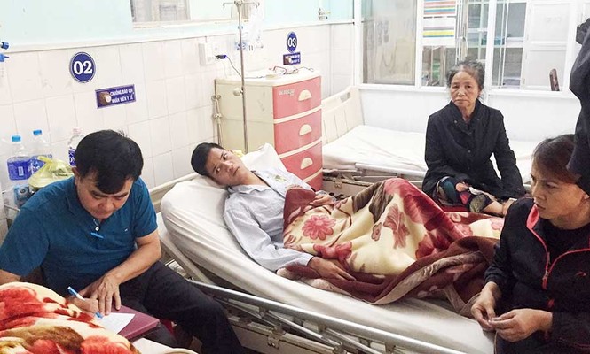 Nổ súng kinh hoàng trong đêm, 3 người trúng đạn trọng thương - ảnh 1