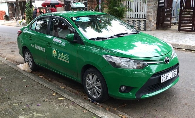 Đánh bạc thua, du khách nước ngoài rút dao cướp taxi - ảnh 1