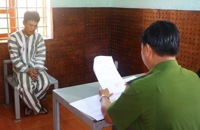 Truy bắt 2 nghi phạm liên quan vụ trộm 9 tỷ đồng ở Vĩnh Long - ảnh 2