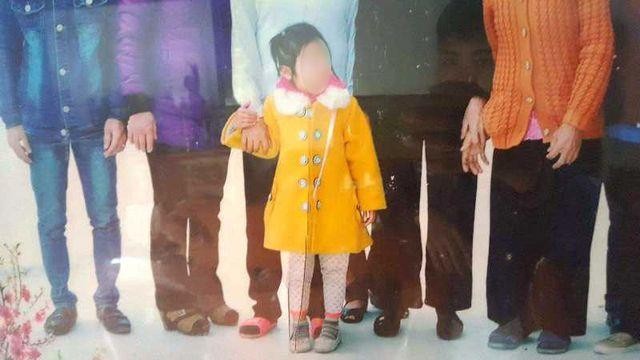 Vụ cha sát hại con, ném xuống sông Hàn: Bà nội đau đớn chờ tin cháu - ảnh 4