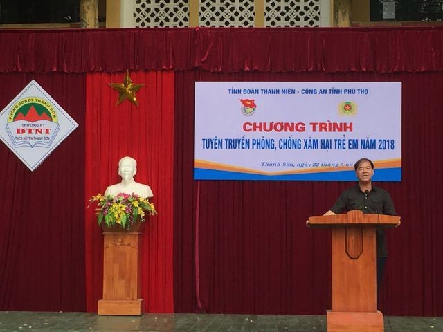 Hiệu trưởng lạm dụng tình dục nhiều nam sinh ở Phú Thọ được tại ngoại - ảnh 1