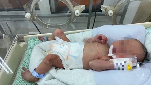 Mẹ bé sơ sinh bị bỏ rơi giữa khe tường là sinh viên năm thứ 2 - ảnh 2 Mẹ bé sơ sinh bị bỏ rơi giữa khe tường là sinh viên năm thứ 2 - ảnh 2