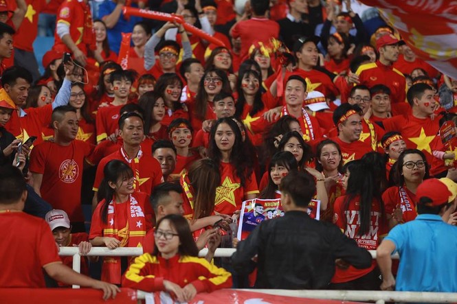 Những 'bóng hồng' tiếp sức cho trận đấu giữa U23 Việt Nam và Thái Lan - ảnh 2